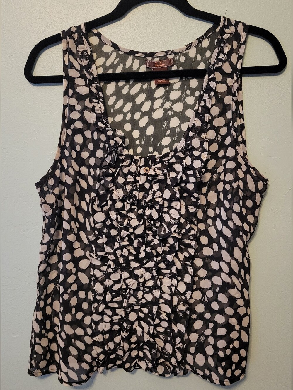 Vintage Black and Cream Ruffle Front Sleeveless Top